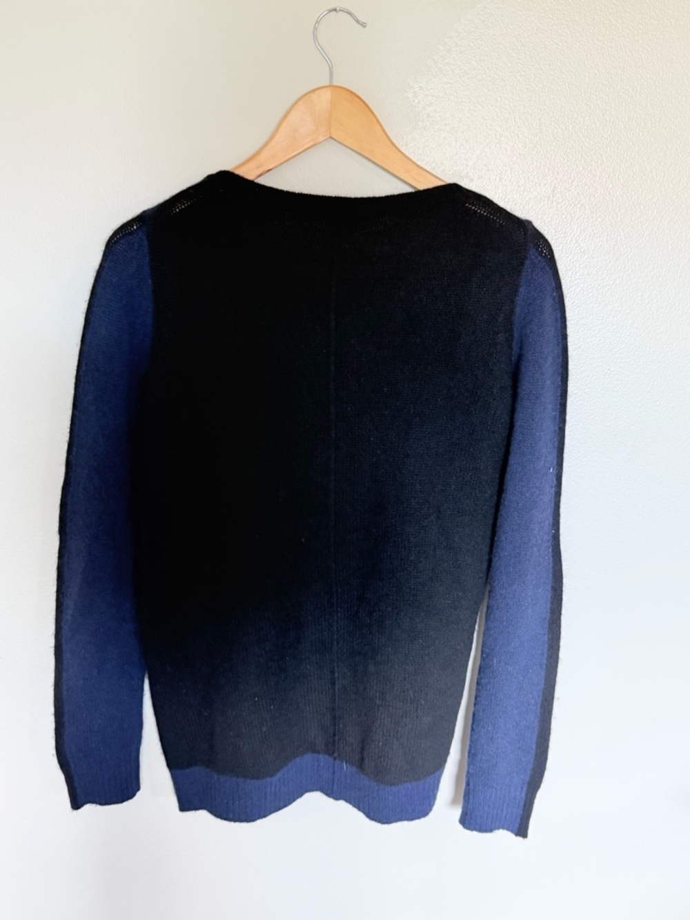 360 CASHMERE 100% Cashmere Blue Black Side Zipper Sweater Womens sz S - Picture 2 of 9